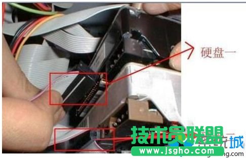 xp系統(tǒng)電腦開機黑屏找不到硬盤，如何處理xp系統(tǒng)電腦開機黑屏找不到硬盤